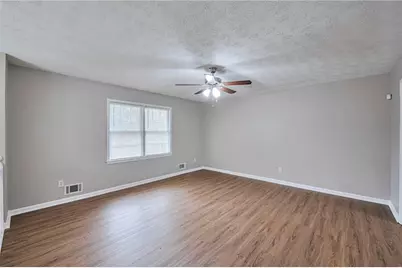 4670 Wendover Drive, Stone Mountain, GA 30083 - Photo 3