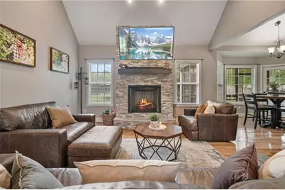 166 Woodford Way SE, Calhoun, GA 30701 - Photo 9