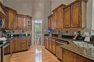 166 Woodford Way SE, Calhoun, GA 30701 - Photo 17