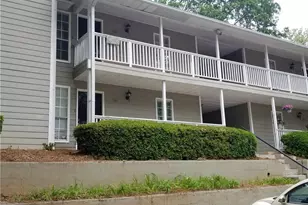 107 Sterling Ct, Alpharetta, GA 30004 - Photo 1