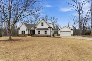 246 Emmaline Ln, Jefferson, GA 30549 - Photo 3