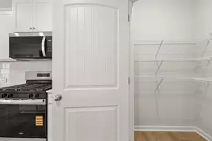 128 King Vlg, Braselton, GA 30517 - Photo 5