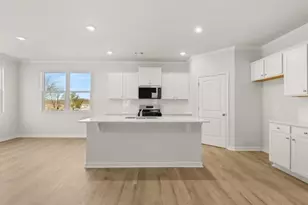 128 King Vlg, Braselton, GA 30517 - Photo 31