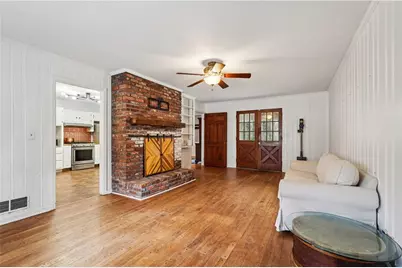 2121 Skytop Drive, Stone Mountain, GA 30087 - Photo 9