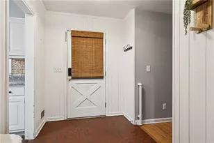 2121 Skytop Dr, Stone Mountain, GA 30087 - Photo 3