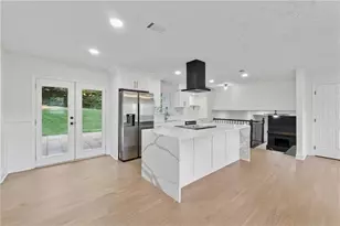 2103 Forest Ct, Snellville, GA 30078 - Photo 9