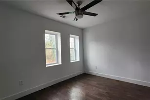 296 Thornton St SW, Atlanta, GA 30315 - Photo 11