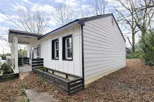 296 Thornton St SW, Atlanta, GA 30315 - Photo 3