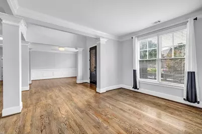 2372 Walkers Glen Lane, Buford, GA 30519 - Photo 7