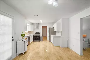 135 Creekview Dr, Newnan, GA 30263 - Photo 11