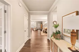 555 Timberbrook Dr, Sharpsburg, GA 30277 - Photo 3