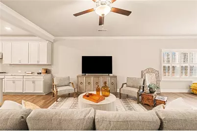 555 Timberbrook Drive, Sharpsburg, GA 30277 - Photo 11