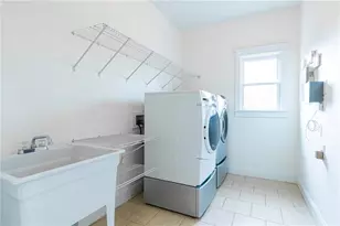 2288 Oakview Rd NE, Atlanta, GA 30317 - Photo 31