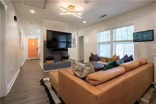 811 King Rd, Stone Mountain, GA 30088 - Photo 5