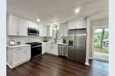 8198 Winewood Court, Riverdale, GA 30274 - Photo 11