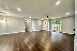 8198 Winewood Ct, Riverdale, GA 30274 - Photo 9