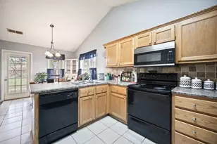 30 Hedgerow Ct SE, Cartersville, GA 30120 - Photo 7