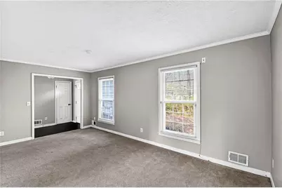 1075 Forest Heights Road, Stone Mountain, GA 30083 - Photo 9