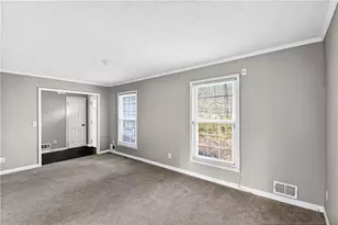 1075 Forest Heights Rd, Stone Mountain, GA 30083 - Photo 9