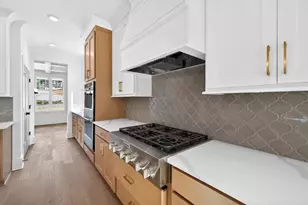 3275 Hilltop Cir, Marietta, GA 30066 - Photo 11