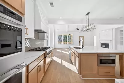 3275 Hilltop Circle, Marietta, GA 30066 - Photo 7