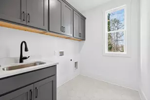 3275 Hilltop Cir, Marietta, GA 30066 - Photo 21