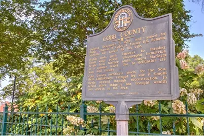 3275 Hilltop Circle, Marietta, GA 30066 - Photo 61