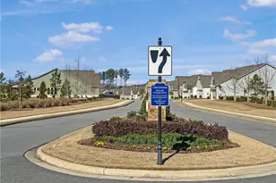 307 Chestnut Oak Dr, Peachtree City, GA 30269 - Photo 3