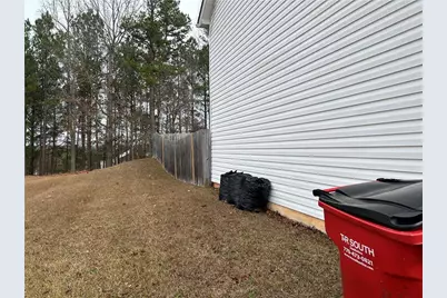 1038 Forest Gln, Jonesboro, GA 30238 - Photo 17