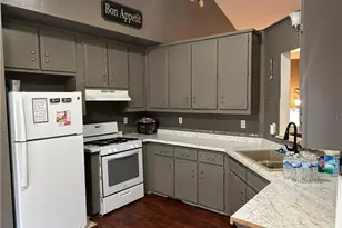 1038 Forest Glen, Jonesboro, GA 30238 - Photo 7