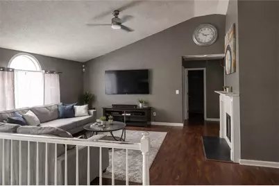 1038 Forest Gln, Jonesboro, GA 30238 - Photo 5