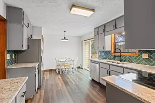 321 Roses Creek Dr, Lawrenceville, GA 30044 - Photo 13