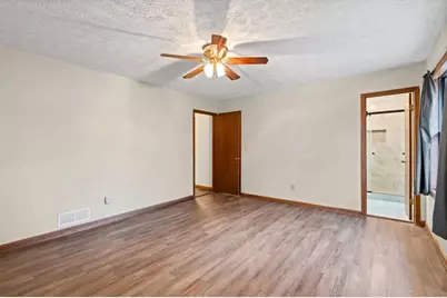 321 Roses Creek Drive, Lawrenceville, GA 30044 - Photo 17