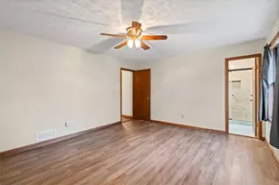 321 Roses Creek Dr, Lawrenceville, GA 30044 - Photo 17