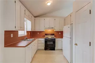 4742 Shay Terrace, Buford, GA 30519 - Photo 15