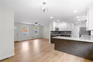 1558 Tanglewood Way NW, Conyers, GA 30012 - Photo 5