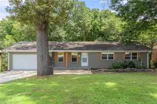 1558 Tanglewood Way NW, Conyers, GA 30012 - Photo 3