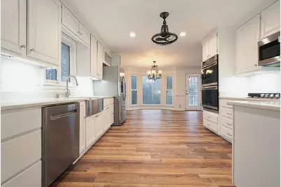 402 W Leslie Court, Woodstock, GA 30188 - Photo 9