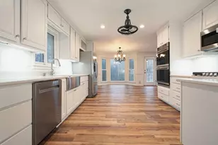 402 W Leslie Ct, Woodstock, GA 30188 - Photo 9