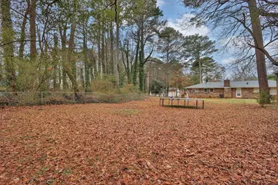 886 Oakhill Court, Stone Mountain, GA 30087 - Photo 31