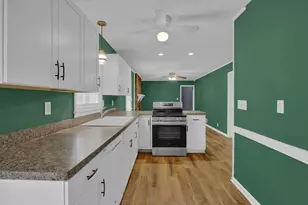 886 Oakhill Ct, Stone Mountain, GA 30087 - Photo 15