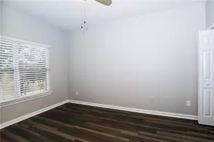 2145 Hollywood Dr NW, Atlanta, GA 30318 - Photo 11