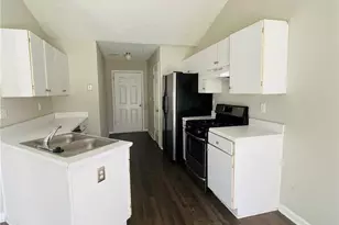 3142 Sentinel Cir, Lawrenceville, GA 30043 - Photo 3