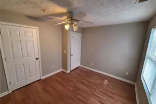 6101 Fairington Village Dr, Lithonia, GA 30038 - Photo 7