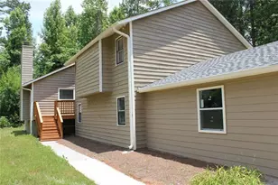 3562 Bryant Ln, Marietta, GA 30066 - Photo 3