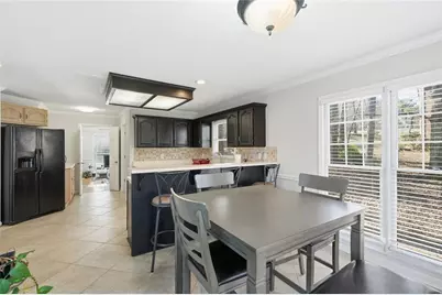 2940 Summit Drive, Jonesboro, GA 30236 - Photo 9