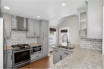 86 Woodstock Road, Roswell, GA 30075 - Photo 19