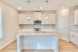 808 Brittany Nichole Ct, Bonaire, GA 31005 - Photo 11