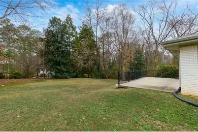 1701 Rugby Road, Marietta, GA 30062 - Photo 37