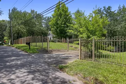 1917 Defoor Avenue, Atlanta, GA 30318 - Photo 11